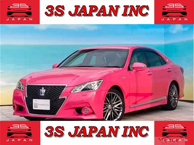 2013 Toyota Crown Hybrid