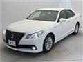 2013 Toyota Crown Hybrid