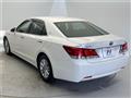 2013 Toyota Crown Hybrid