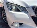 2013 Toyota Crown Hybrid