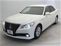 2013 Toyota Crown Hybrid