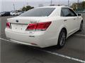 2013 Toyota Crown Hybrid