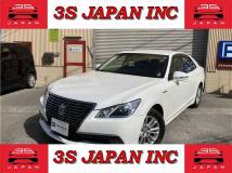 2013 Toyota Crown Hybrid