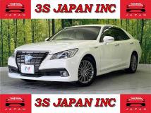 2013 Toyota Crown Hybrid