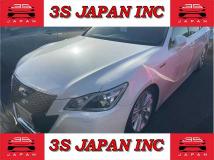 2013 Toyota Crown Hybrid