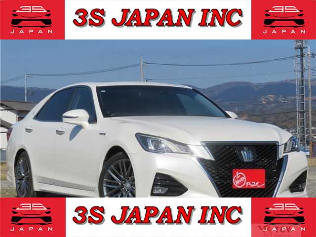 2017 Toyota Crown Hybrid