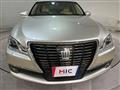 2013 Toyota Crown Royal Series