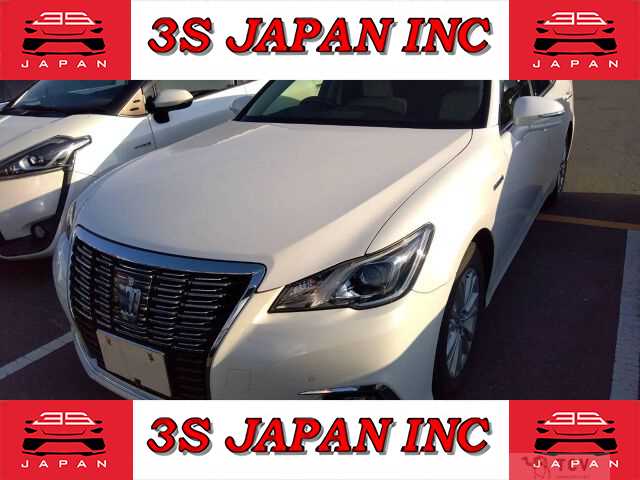 2016 Toyota Crown Hybrid