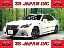 2015 Toyota Crown Hybrid