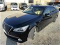 2013 Toyota Crown Hybrid