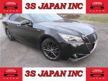 2015 Toyota Crown Hybrid
