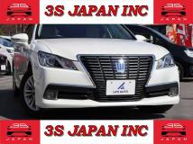 2014 Toyota Crown Royal Series