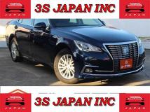 2017 Toyota Crown Royal Series