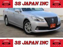 2013 Toyota Crown Royal Series