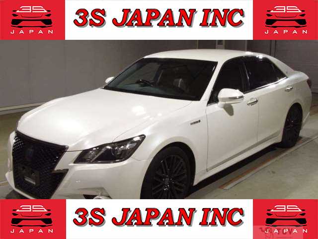 2015 Toyota Crown Hybrid