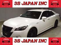 2015 Toyota Crown Hybrid