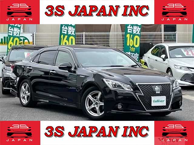 2013 Toyota Crown Hybrid