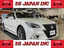 2013 Toyota Crown Hybrid