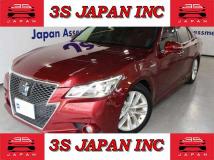 2013 Toyota Crown Hybrid