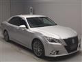 2013 Toyota Crown Hybrid