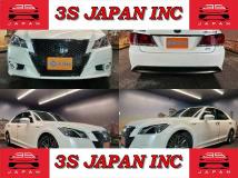 2013 Toyota Crown Hybrid