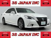 2013 Toyota Crown Hybrid