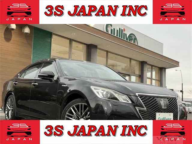 2014 Toyota Crown Hybrid