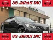 2014 Toyota Crown Hybrid