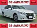 2014 Toyota Crown Hybrid