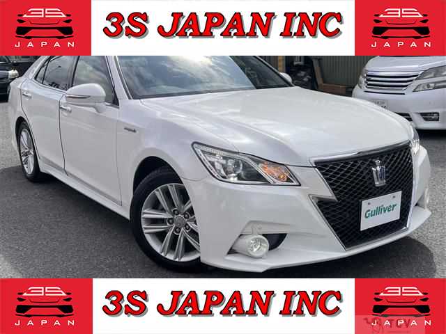 2013 Toyota Crown Hybrid