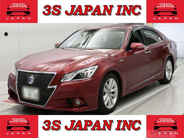 2014 Toyota Crown Hybrid