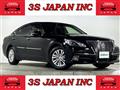 2013 Toyota Crown Hybrid