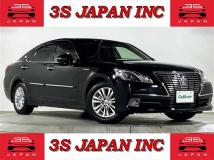 2013 Toyota Crown Hybrid