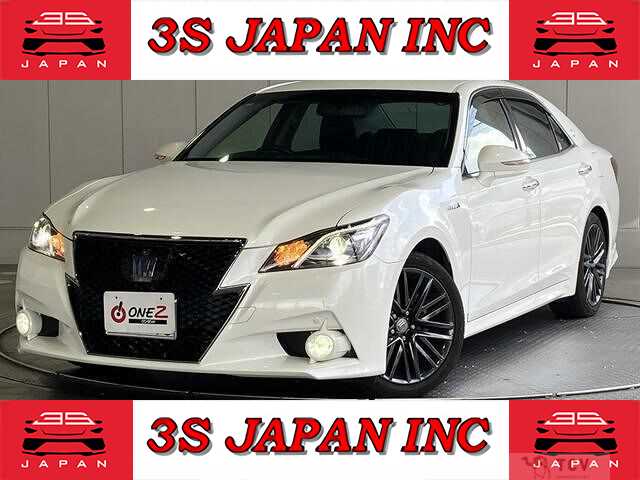 2015 Toyota Crown Hybrid