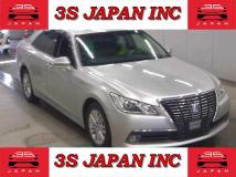 2013 Toyota Crown Hybrid