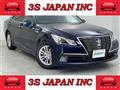2014 Toyota Crown Hybrid