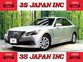 2013 Toyota Crown Hybrid