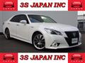 2013 Toyota Crown Hybrid