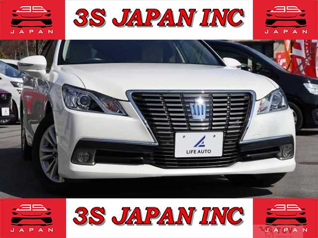 2014 Toyota Crown Hybrid