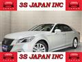 2013 Toyota Crown Hybrid
