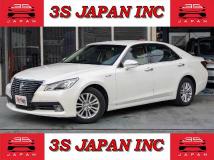 2013 Toyota Crown Hybrid