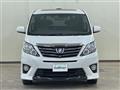 2013 Toyota Alphard