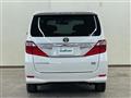 2013 Toyota Alphard