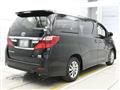 2013 Toyota Alphard Hybrid