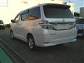 2013 Toyota Vellfire