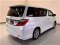 2013 Toyota Alphard