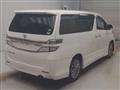 2013 Toyota Vellfire