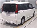 2016 Toyota Noah