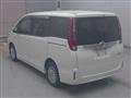 2015 Toyota Noah