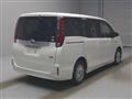 2015 Toyota Noah